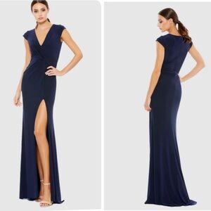 Ieena for Mac Duggal NWT V-Neck Ruched Jersey Gown Navy Size 12